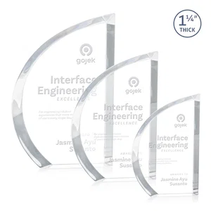 Optical Crystal Sail Award with Sweeping Curved Edge