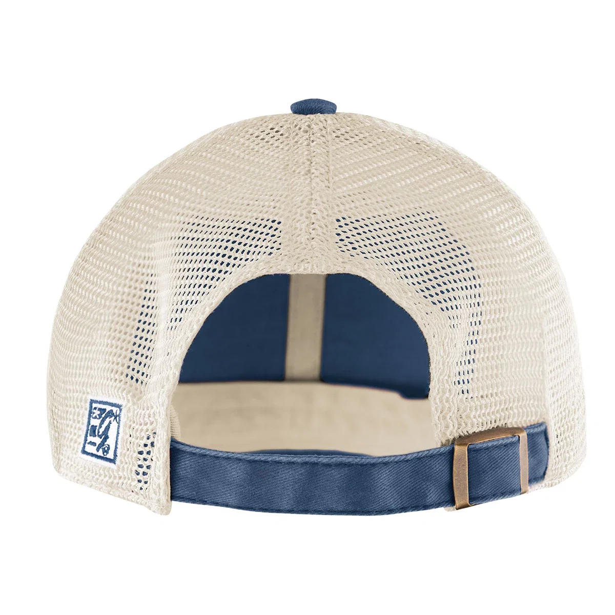 Curved bill viewed from the front of the hat