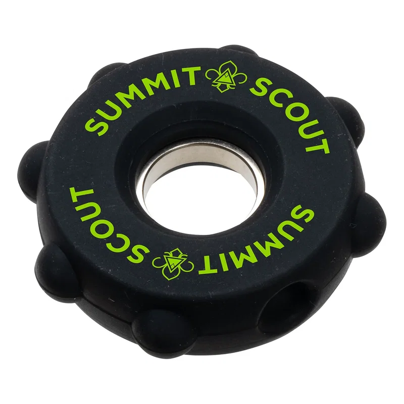 Close-up of the Gear Push Pop Spinner's gear and bubble-pop detail