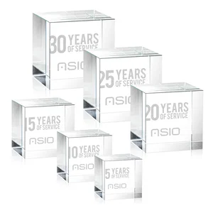 Optical Crystal Cube Award, Solid Throughout with No Seam
