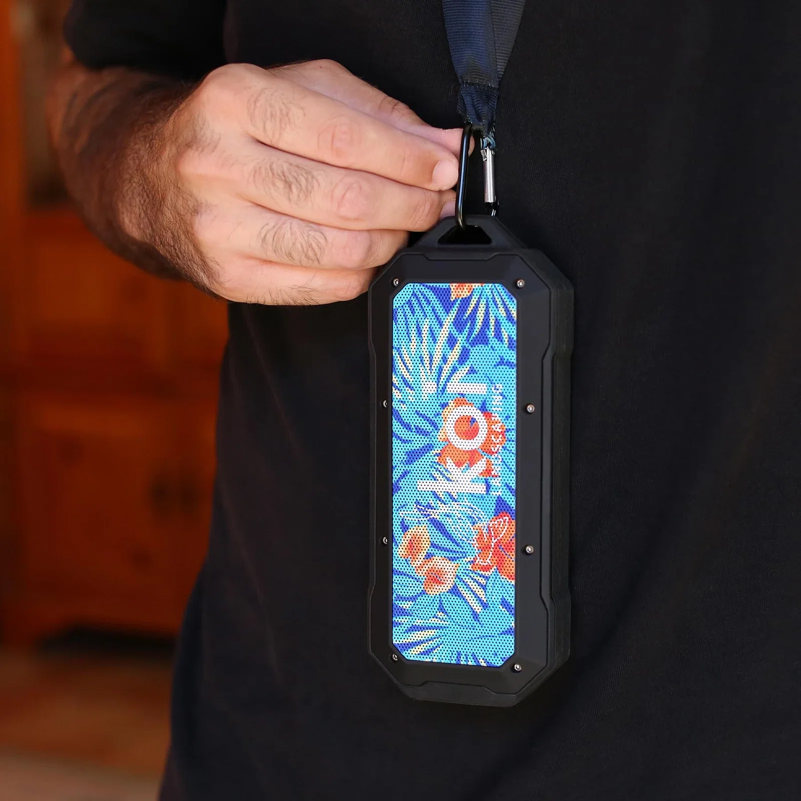 HangTune Magnetic Wireless Speaker — view 4