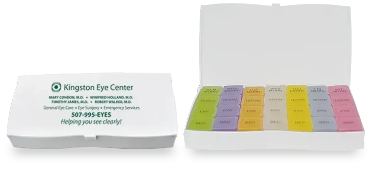 Healthy Trip Large Traveling Medicine Tray. Plastic weekly medicine tray with seven removable pill boxes for travel