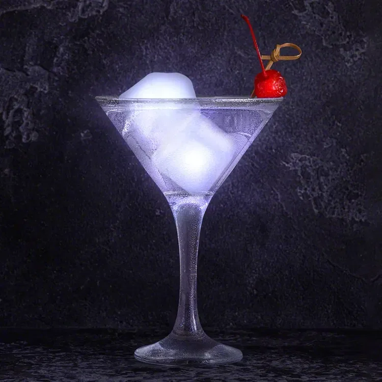 Hollywood Ice Light Up White Ice Cubes — view 3