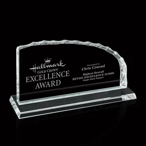 Starfire Crystal Iceberg Award With a Straight-Cut Edge