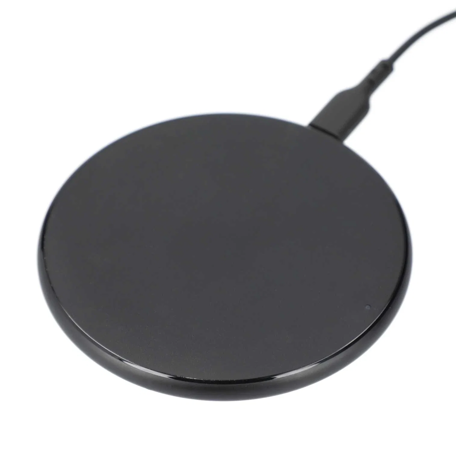 Kwik Qi Certified 15W Wireless Charging Pad — view 10