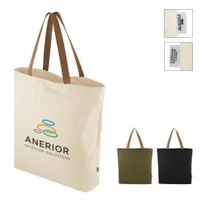 Front panel of the shopper bag offering a flat decoration area