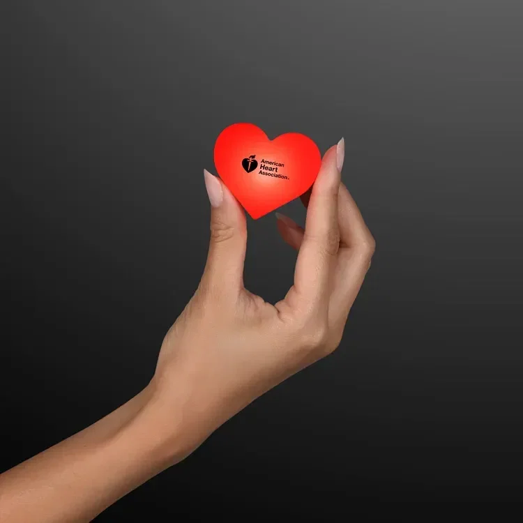 LED Blinking Red Heart Clip — view 4