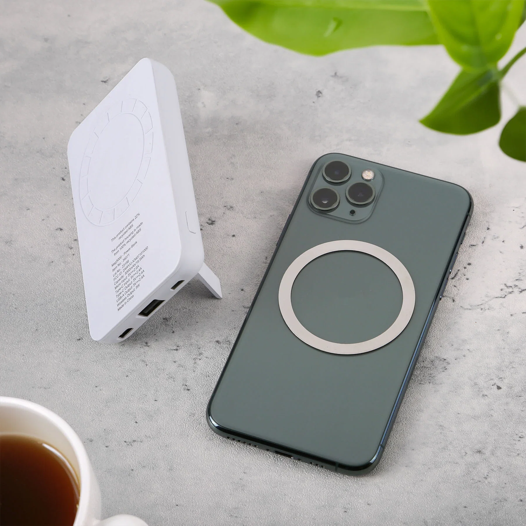 MAG5000 - Wireless Magnetic Powerbank — view 4