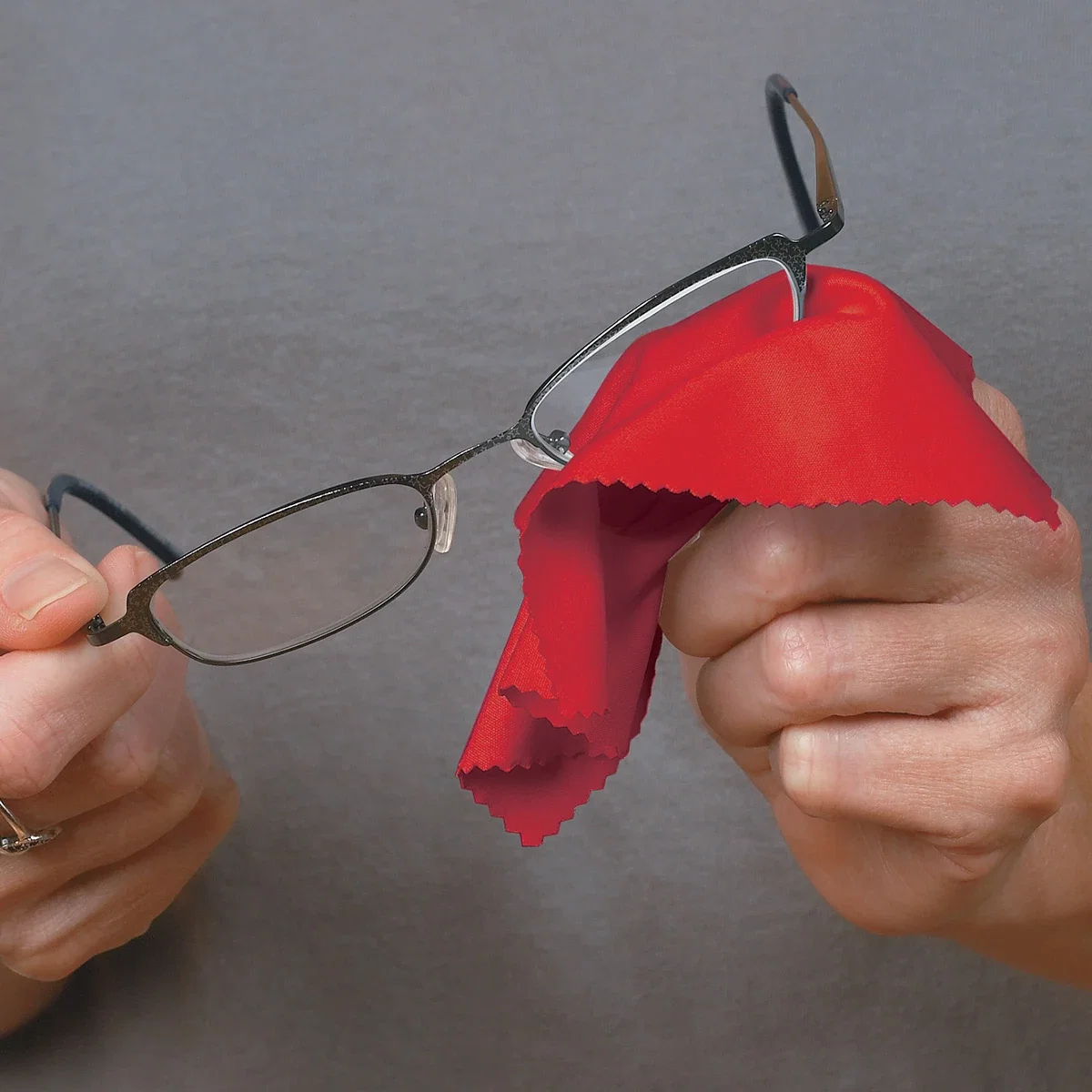 Microfiber Cleaning Cloth In Case in use
