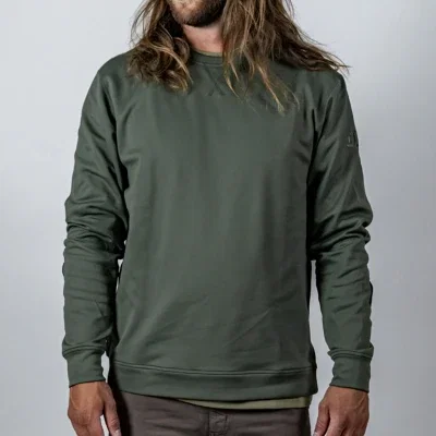 Overland fleece crew shown from the front