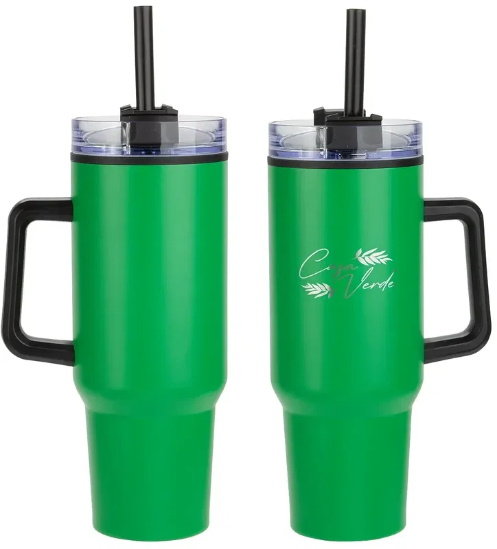 Custom Outpost 40 oz travel mug, top view of spill-resistant lid