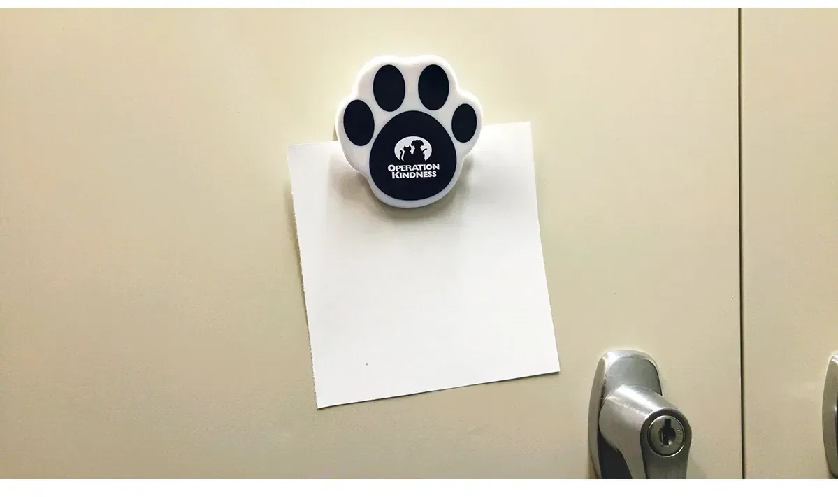 Customized Pet Paw Magnetic Clip — view 5
