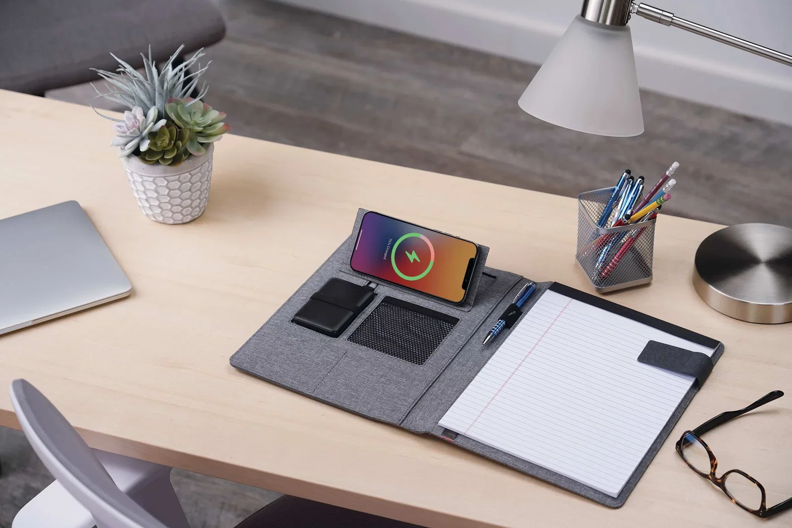 Custom Wireless Charging Writing Pad with Powerbank (5000 mAh) — view 14