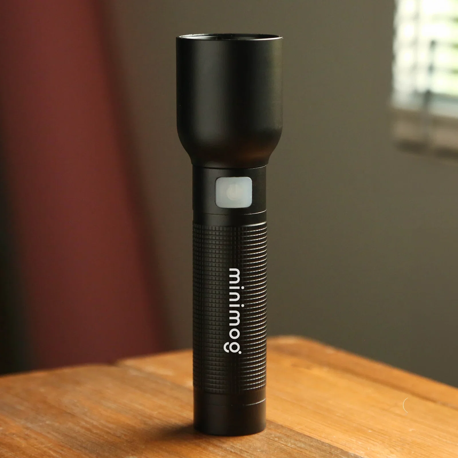 reNew Extreme Rechargeable Zoom Flashlight — view 3