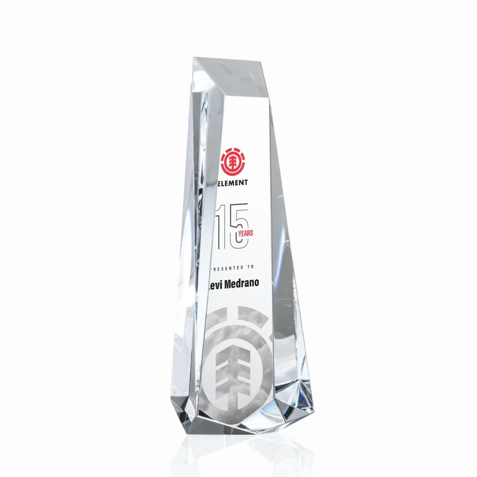 Custom Optical Crystal Obelisk Award With Continuous Faceted Sides for team milestone celebrations