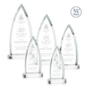 Starfire Crystal Arrowhead Award on Round Crystal Base