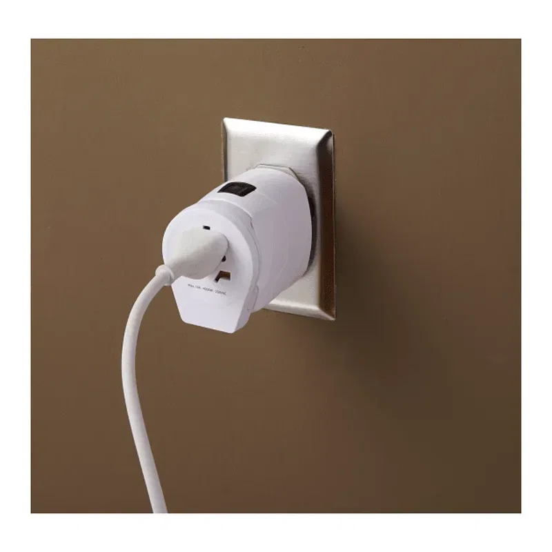 Branded SKROSS World Pro Travel Adapter & USB Charger — view 40