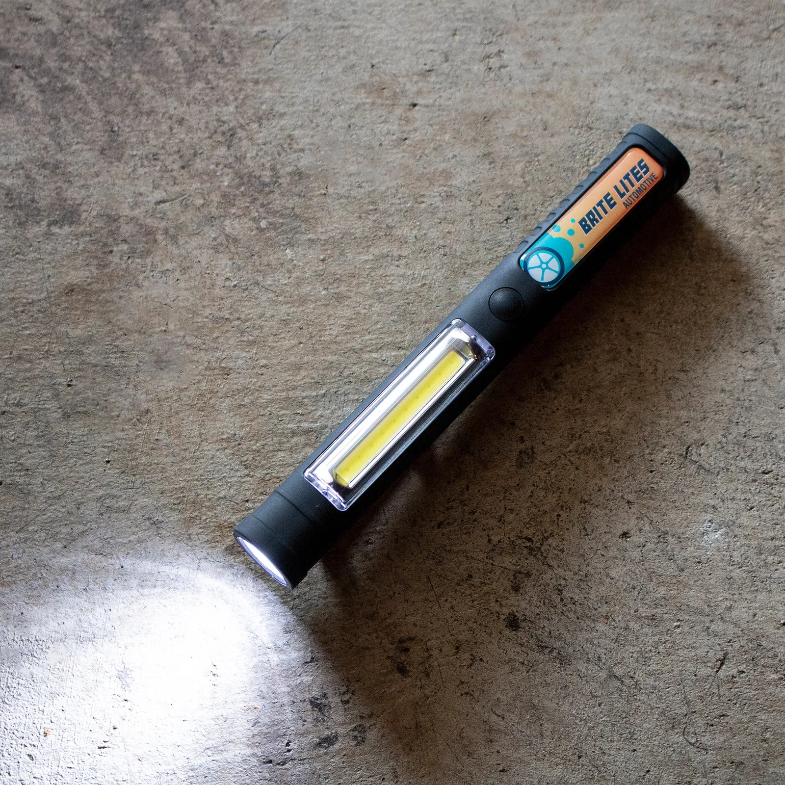 Smooth Operator COB Flashlight — view 2