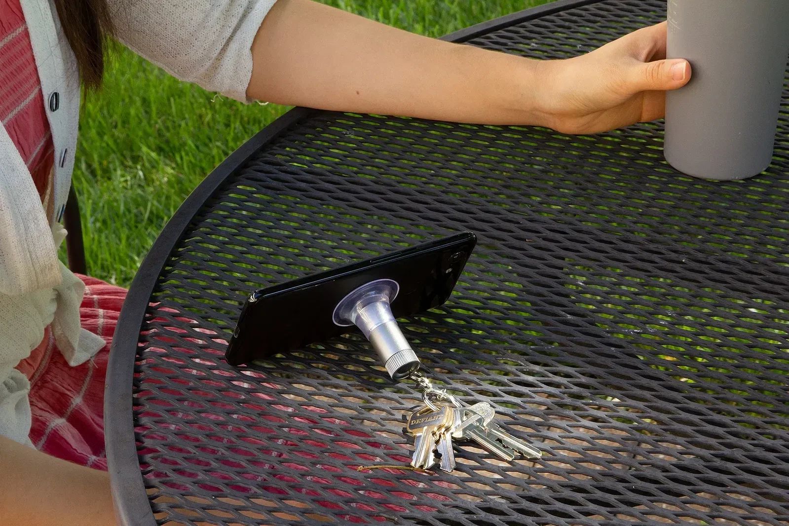 Spider Suction-Cup LED Keylight in use