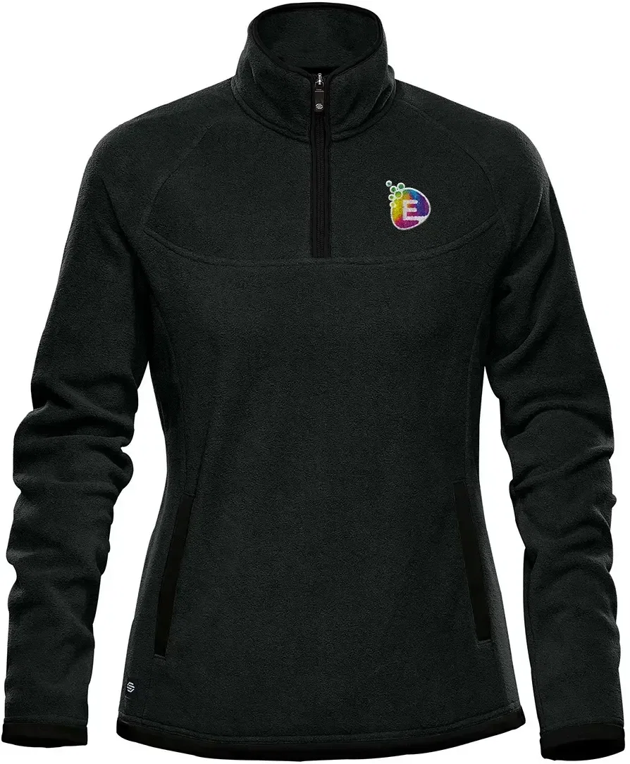 Men's fit closed to the collar for cold mornings