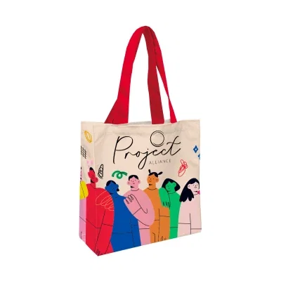 Recycled tote with contrast lining and a squared everyday footprint