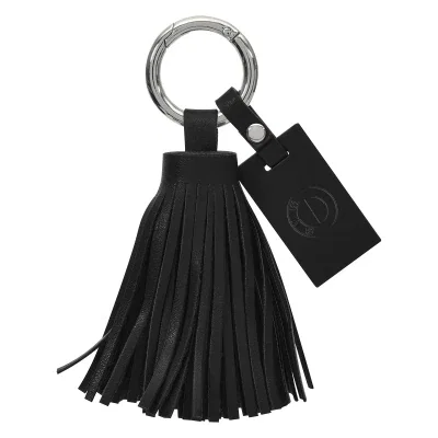 Fringe detail at the bottom of the accessory