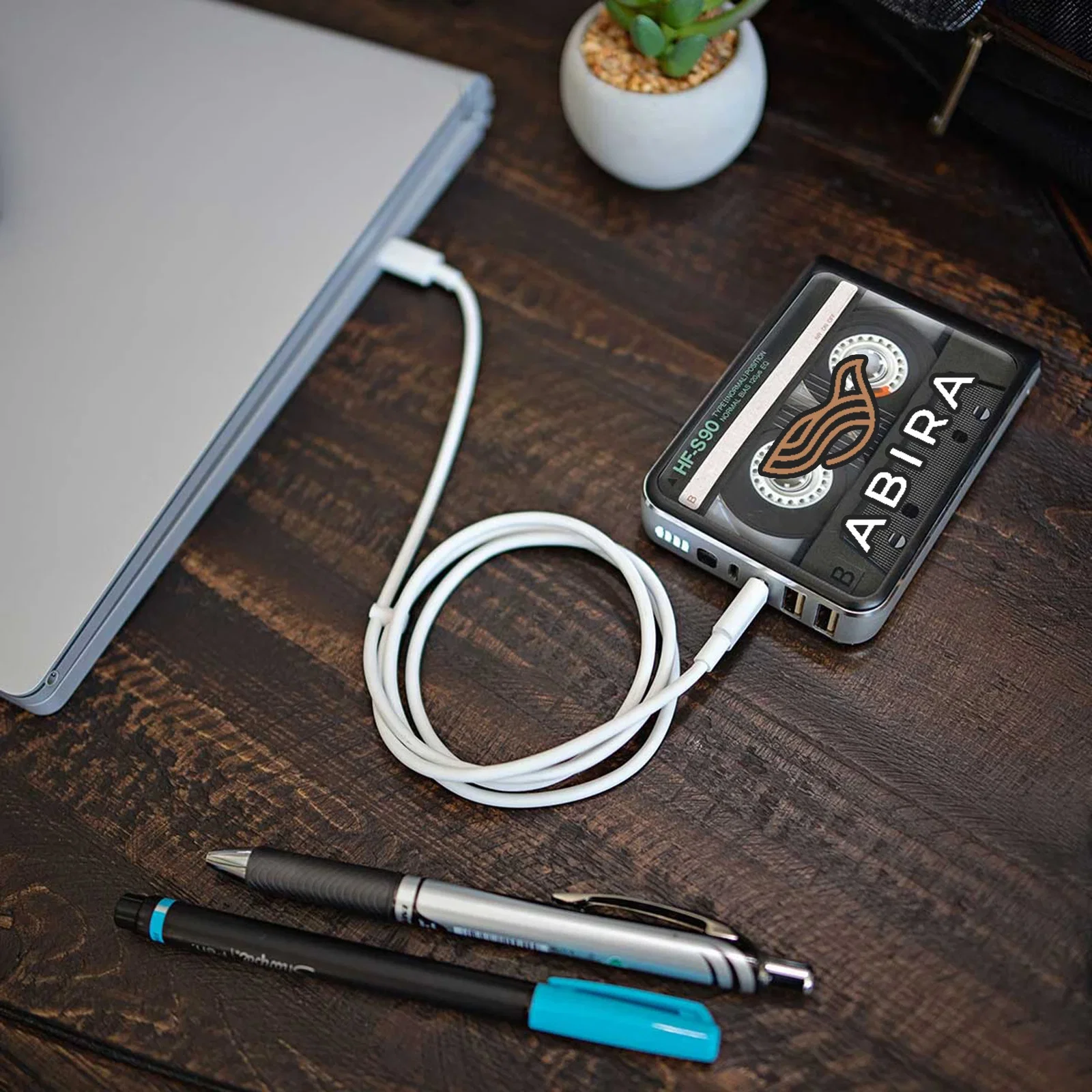 Tenfour™ 2.0 10,400mAh Power Bank — view 5