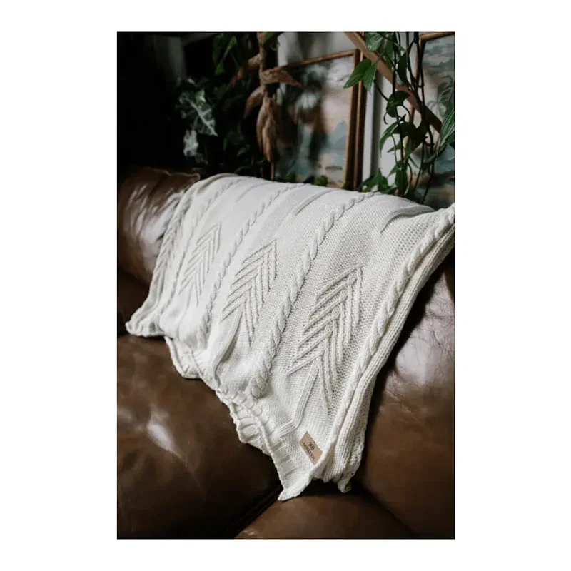 tentree Organic Cotton Cable Blanket — view 9