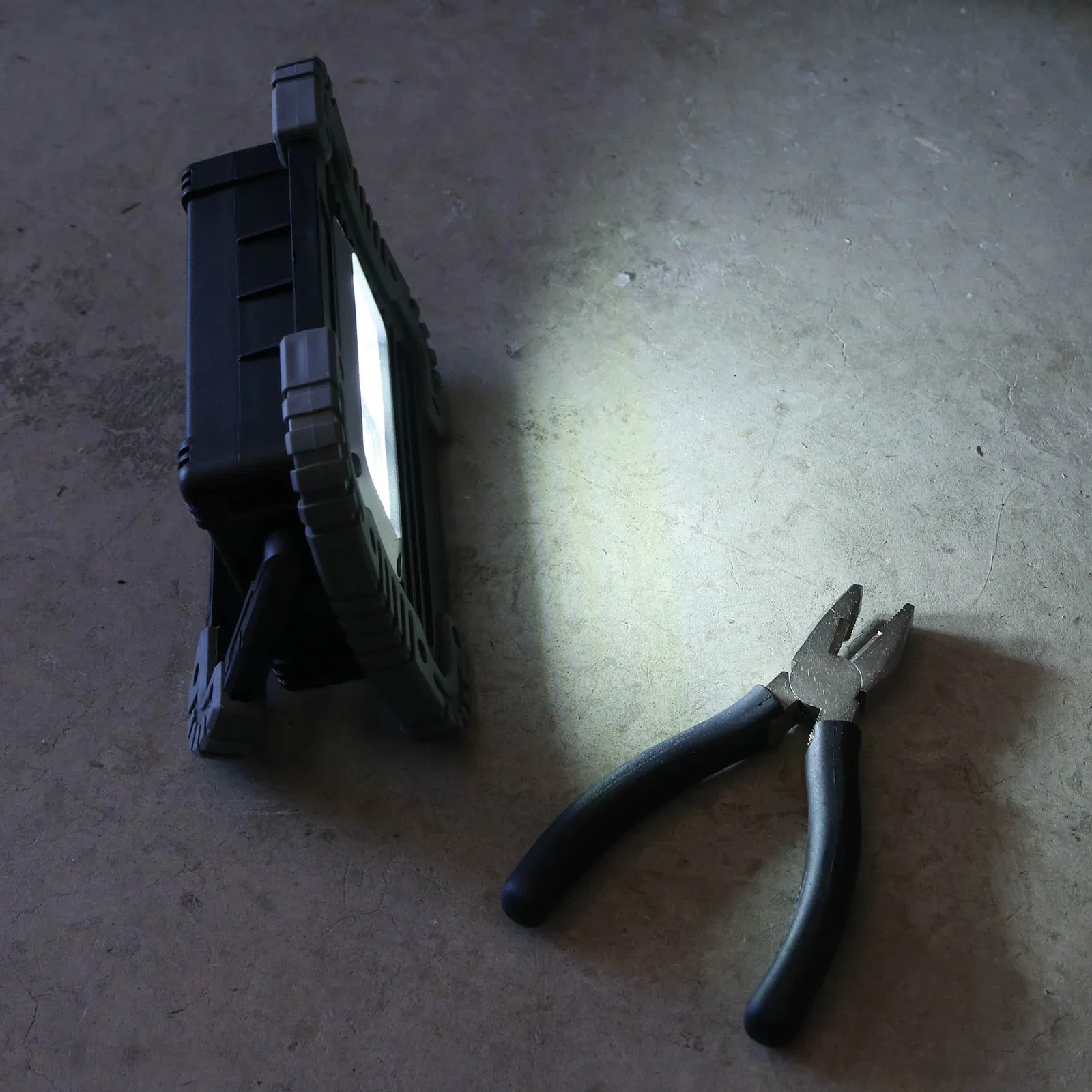 The Illuminator Cob Work Light — view 7