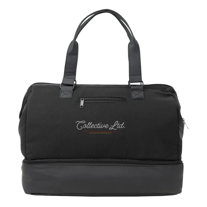 End panel of the duffel seen up close