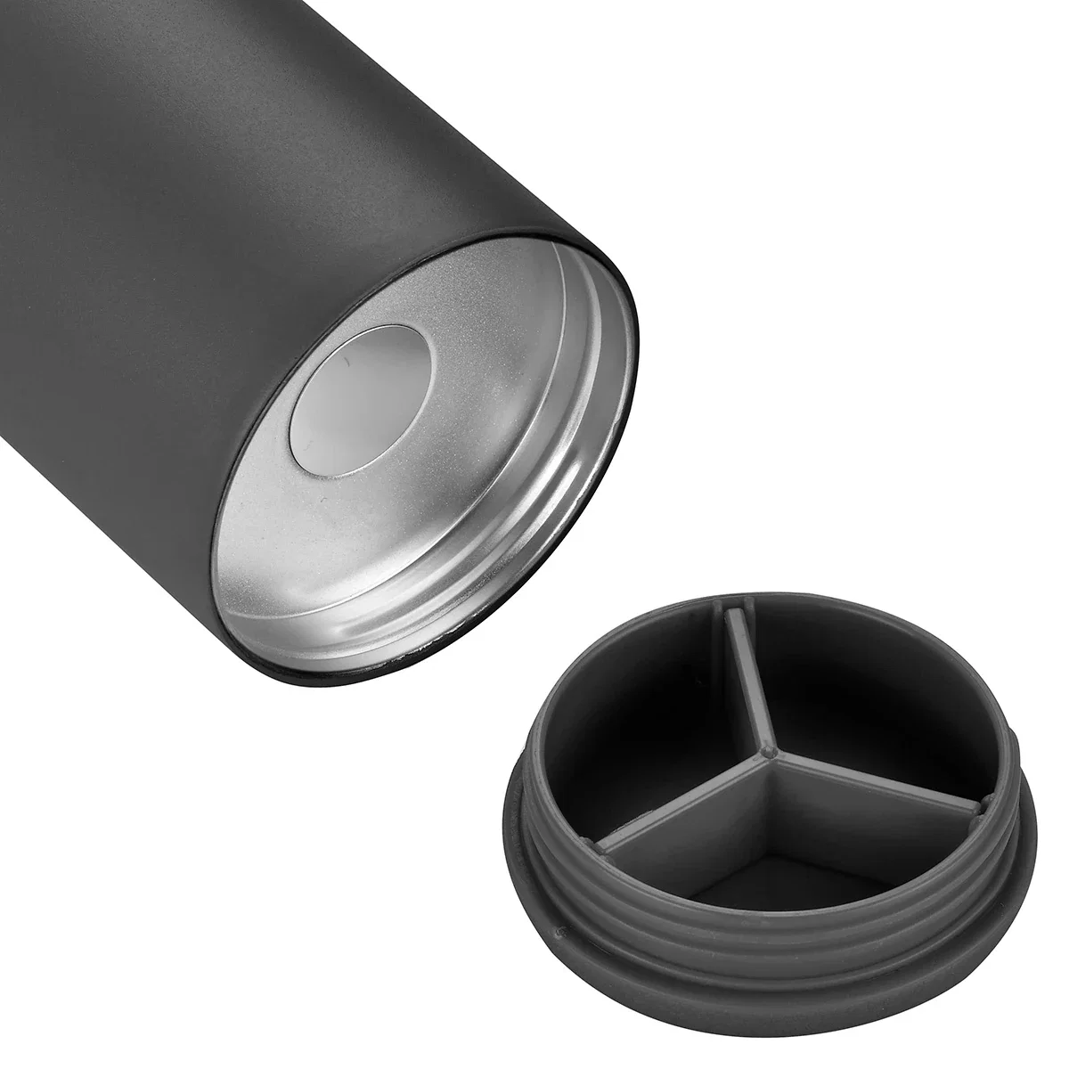 Close-up of the Tuscany bottle's 2-in-1 lid and drinking spout detail