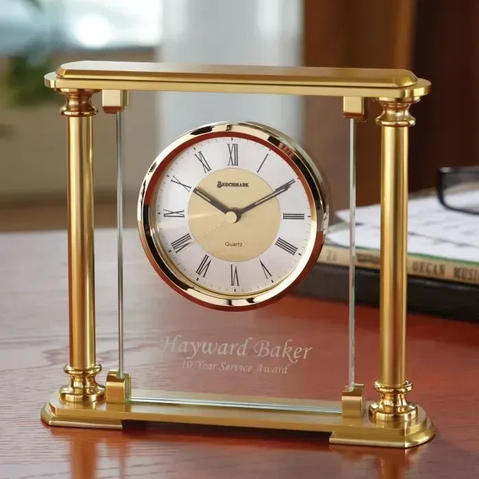 Logo Victoria Clock