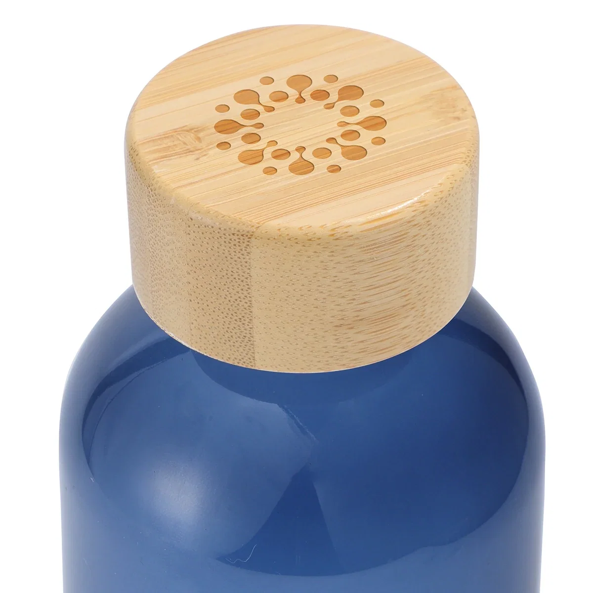 Close-up of the custom Vida Bottle's bamboo lid and imprint area