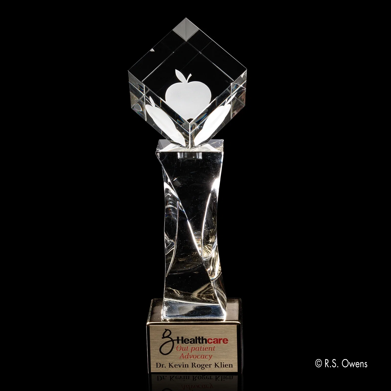 Custom Optical Crystal Spinning Cube Award on Metal-Finished Crystal Base for corporate award ceremonies