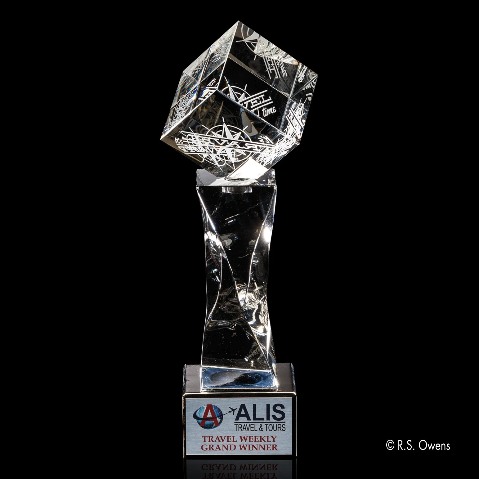 Custom Optical Crystal Spinning Cube Award on Metal-Finished Crystal Base for service anniversary gifts