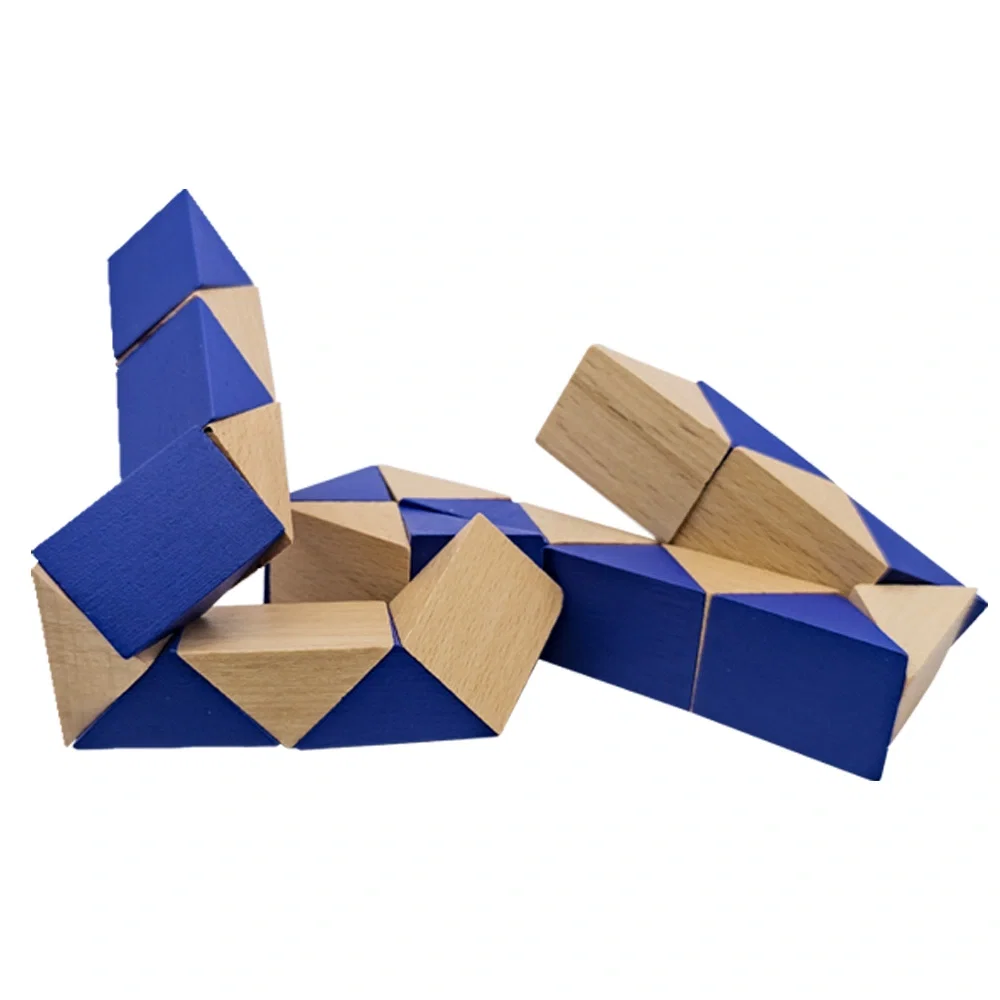 Logo Wooden Snake Puzzle — view 3